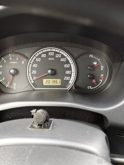 SUZUKI SWIFT 1.3-4x4 - 9