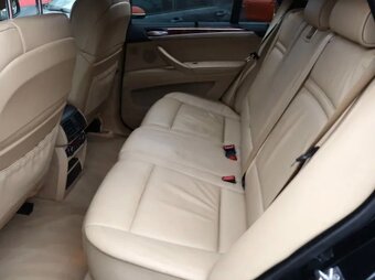 BMW X5 E70 35D M57 PLNÁ VÝBAVA - 9