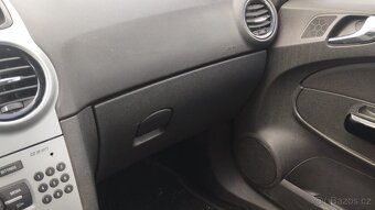 Opel Corsa D 1.4 16v 2013 - 9