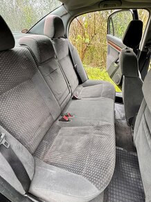 Prodám Opel Vectra C 2.2 dti r.v. 2003 92kw (125 koní). - 9