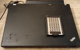 Lenovo T400 funkční bez HDD Intel Core Duo P8600 - 9