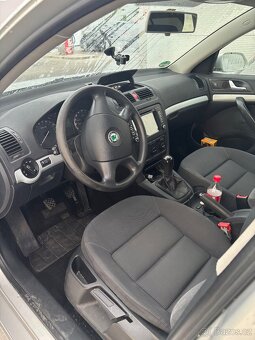 Škoda oktavia 2 fsi 16 benzin - 9