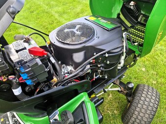 Zahradni Traktor sekačka JOHN DEERE X350 R - skvělý stav - 9