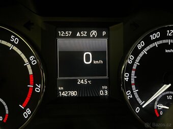 Škoda Octavia RS kombi 2.0TSI DSG Xtreme KESSY ACC KAMERA - 9