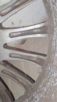 MAM alu 8jx17 s pneu Bridgestone - 9