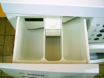 Úzká pračka BOSCH - 9