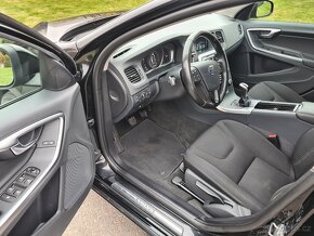 VOLVO V60 2,0 D2 MAN NAVI TEMPOMAT - 9