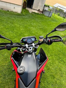 Husqvarna Nuda 900 R - 9