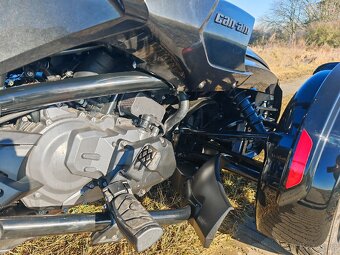 Can am Spyder F3 motor 1330cmm. - 9