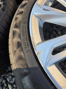Alu kola Volkswagen 5x112 R19 8J ET44 pneu 235/40 - 9
