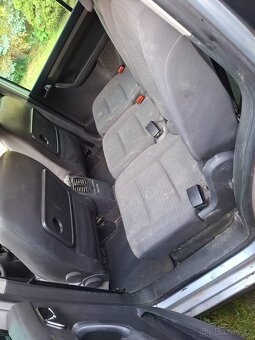 VW Touran 2.0 TDI 103kw Klima Model 2006 - 9