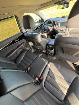 Kia Sorento, GT-Line, NEZ.TOP, PLNÁ, ZARUKA, 7míst - 9