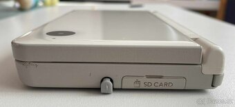 Nintendo DSi LL White + 64gb - 9