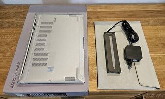 ASUS Zenbook 14 - i7, 32GB, 1TB, OLED, dotyk, záruka 3/2028 - 9