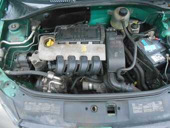 renault clio 1,2/55kw benzin rok 2003 najeto 189tis km - 9