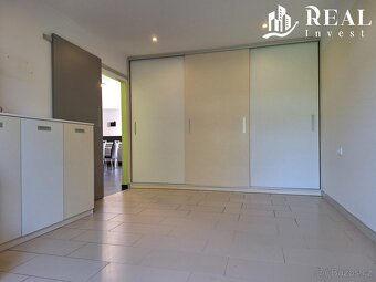 Prodej, rodinný dům 4+1, 524 m2, Skršín - 9