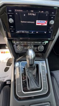 VW Passat B8 2.0 TDI 110kW DSG ACC Kamera Navi - 9