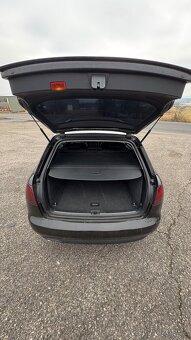 Audi a4 b7 2.0 TDi 103 kw - 9