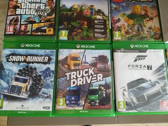 Xbox One S 1TB + 9 her + 2 ovladače - 9