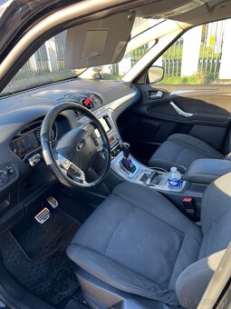 Ford s max 7 míst 2.0 tdci 103 kw - 9
