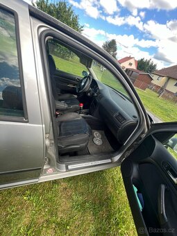 Volkswagen Golf lV 1.6 16V 77 kw - 9