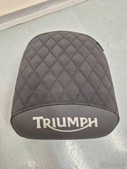 Triumph Thunderbird Storm - 9