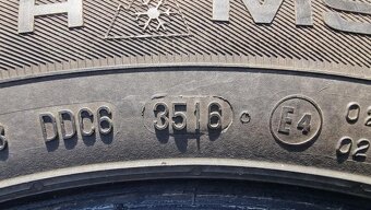 Zimní pneu 215/55/16 Uniroyal - 9