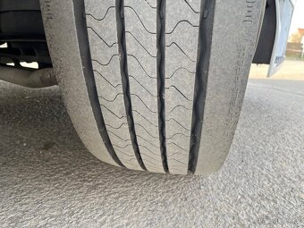 Tahač Mercedes-Benz Actros 1845 LowDeck - 9