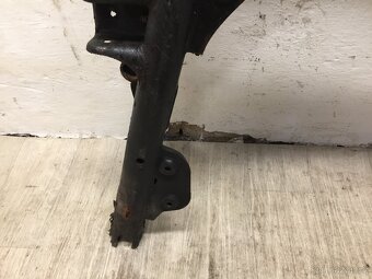 BMW X5 E53 2000-2006 - PŘEDNÍ NÁPRAVNICE - 9