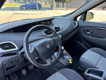 Renault Scénic 1.4i 96kW - 9