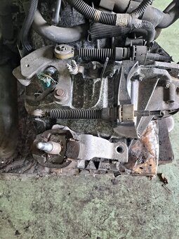 Motor M9R8 Renault Laguna III 2.0dCi 131kW GT - 9