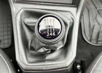 Dacia Sandero Stepway 1.0TCe LPG ČR 1.MAJ. manuál 67 kw - 9