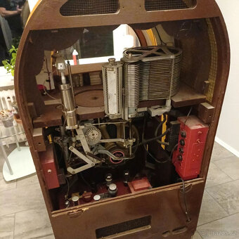 Originální Jukebox Music Box Wurlitzer 1015 z roku 1946 no R - 9