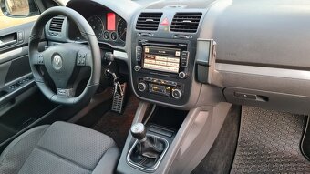 VOLKSWAGEN JETTA Sport - 2,0TFSi 147kW Manuál. - 9
