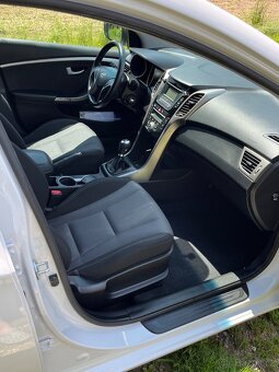 Hyundai i30 combi 1.4i - 9