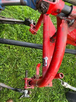 Obraceč sena Pottinger HIT 47N -sklopný nahoru s otočením- - 9