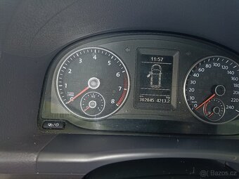 VW Touran TGI CNG r.v.2015 původ CR - 9