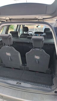 Citroën C4 Grand Picasso 1,6 HDI 80kW, manuál, tažné - 9