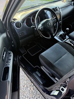 Suzuki Grand Vitara 2.4 Limited Edition benzin facelift 4x4 - 9