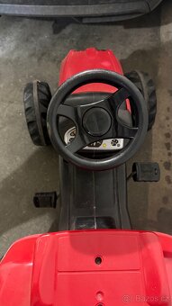 Šlapací traktor s vlečkou - 9