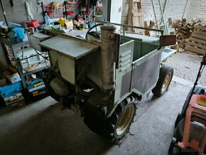 Traktorek domácí výroby - motor 250 - 9