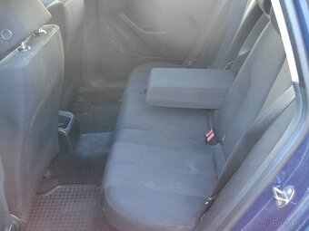 VOLKSWAGEN PASSAT KOMBI 2.0 TDI 4x4,ČR,SERVISKA,NOVÁ STK - 9