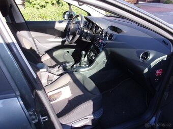 Peugeot 308SW 1,6HDi 68kW diesel,koup. v čr 12. 2013 - 9