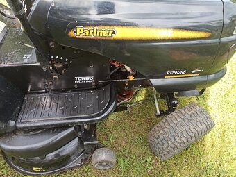 Zahradní traktor Partner 12592RB( Husqvarna) - 9