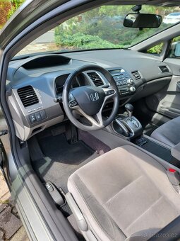 Honda Civic 1.3 IMA HYBRID - 9