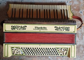Prodám sbírku historických akordeonů, harmonik - 9