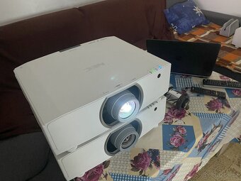 NEC Projektor PA703W LCD,7000lm,WXGA - 9