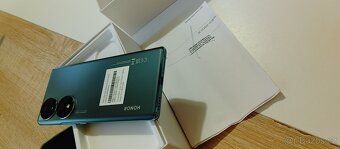 Honor 70 5G - 8/256  oled display 6.67 pal - 9