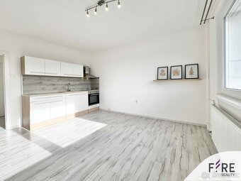 Prodej bytu 2+kk po rekonstrukci. Liberec, Burianova ulice - 9