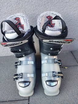 Lyže VÖLKL, 120 cm + hůlky + lyžáky + přilba - 9